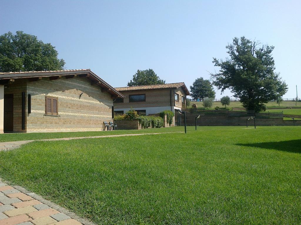 Agriturismo Monte Dell'Olmo Тревиняно Романо Екстериор снимка